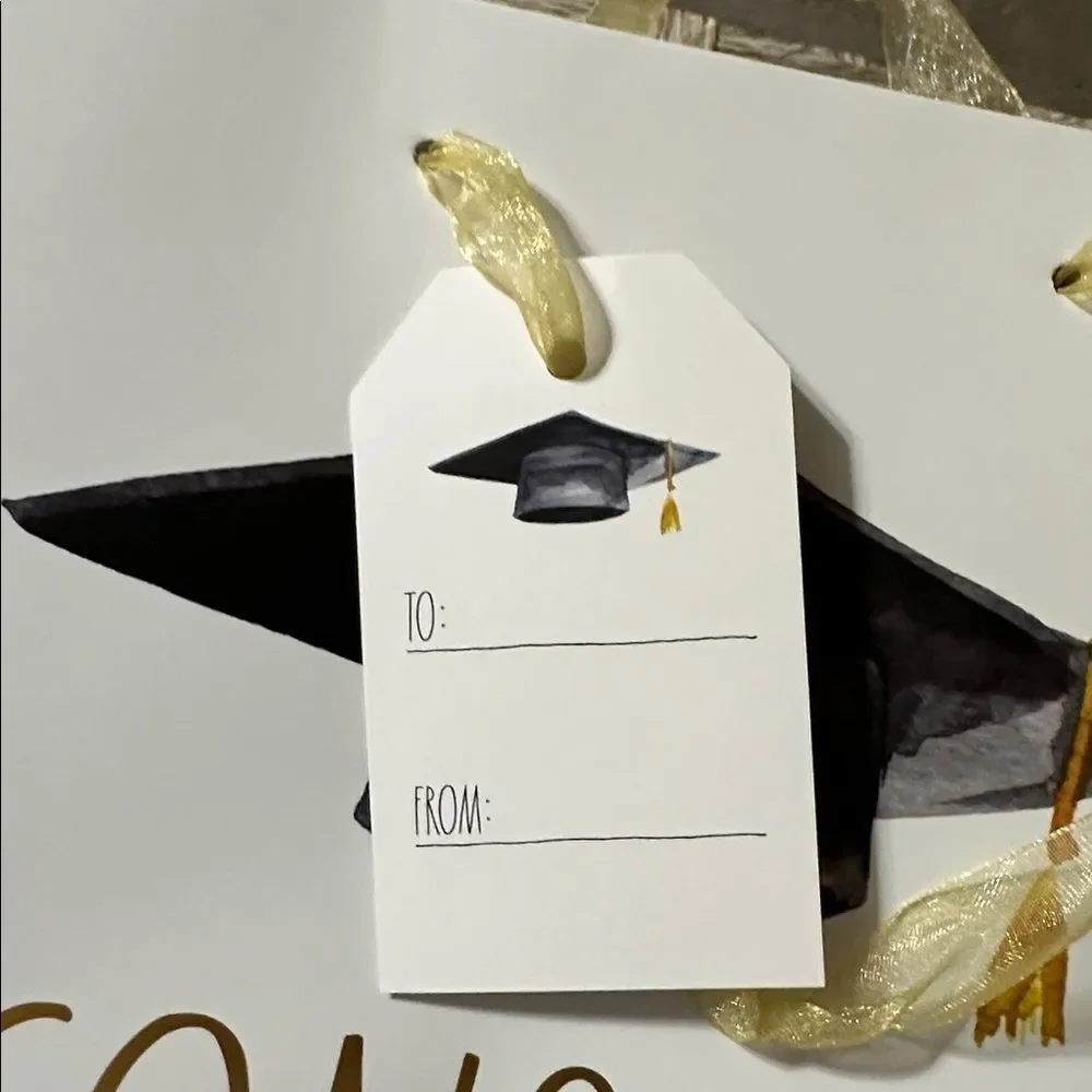 RAE DUNN. WHITE BLACK GOLD CONGRATS GRAD! RIBBON HANDLES UNISEX GIFT BAG